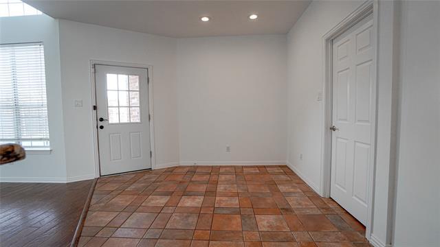 Building Photo - 17744 Knollmeadow Ln