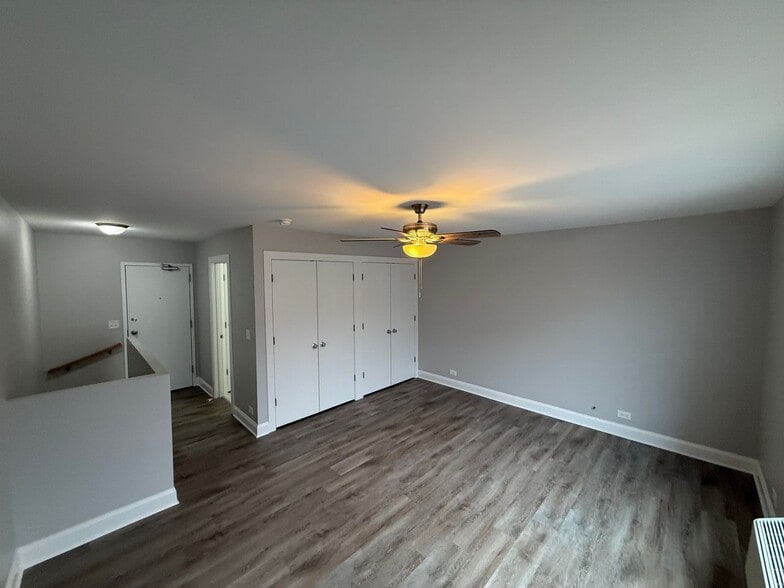 Building Photo - 744 W Gordon Terrace