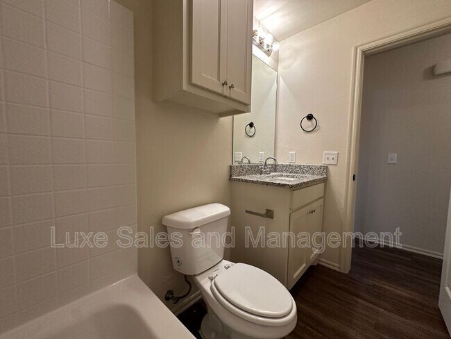Building Photo - 412 Chalk Hill Ct