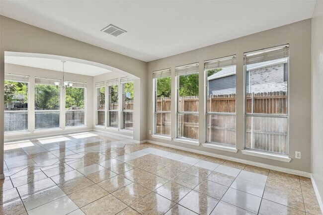 Building Photo - 1506 Mossy Glen Ct