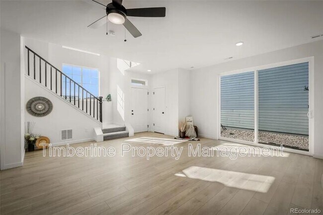 Building Photo - 6323 Scrabble Vw