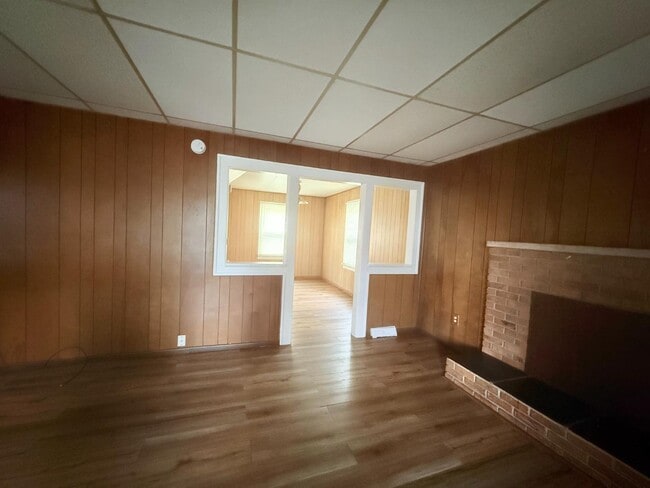 Building Photo - 4529 Walton Ave