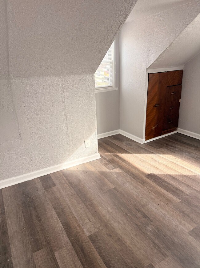 Building Photo - 4136 Virginia Ave