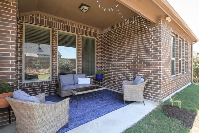 Building Photo - 14286 Winecup Dr