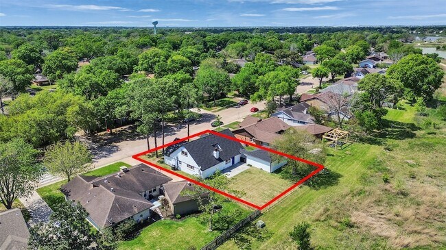 Building Photo - 16007 Diana Ln