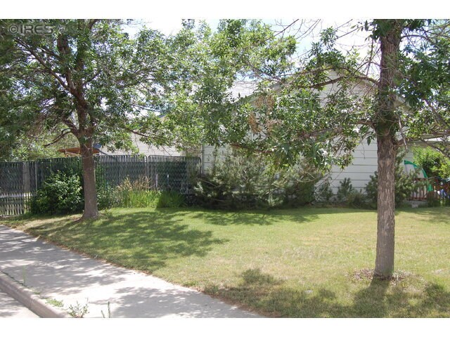 Building Photo - 2204 S Del Norte Dr
