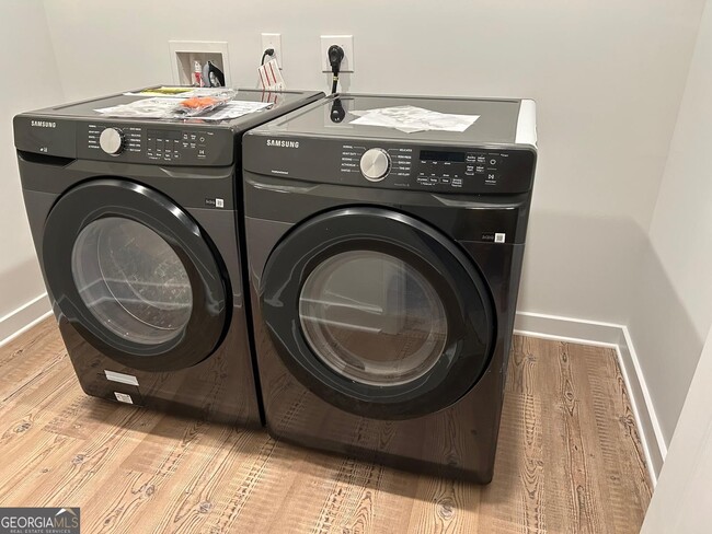 Building Photo - 57 Toter Trce