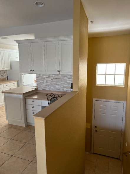 Building Photo - 7060 Strand Cir