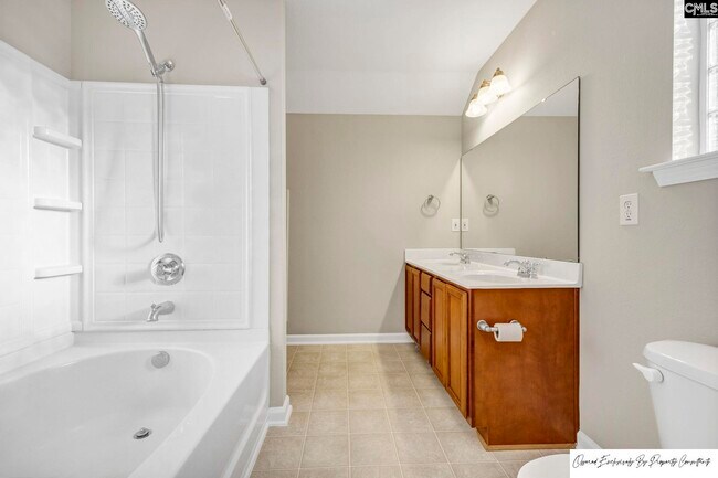 Building Photo - 143 Springhaven Dr