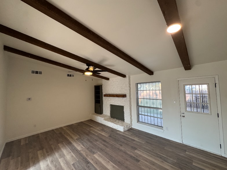 Building Photo - 601 Nola Ruth Blvd