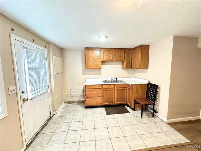 Building Photo - 8394A Shallowcreek Rd