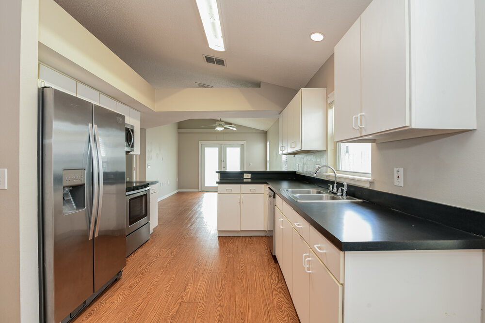 Building Photo - 1051 Woodsong Way