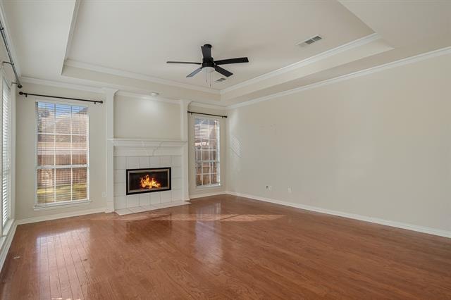 Building Photo - 7905 Pirates Cove Dr