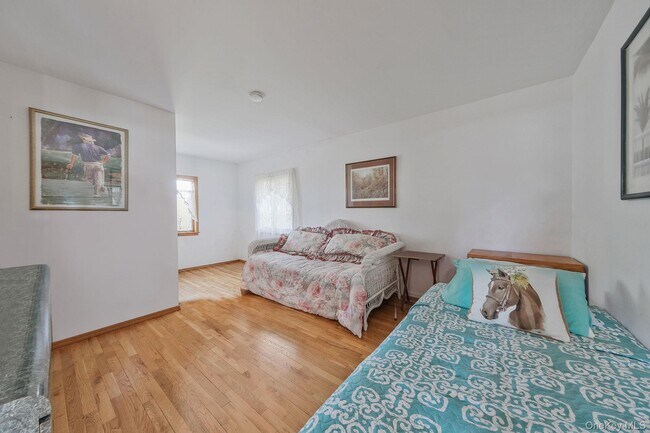 Building Photo - 5 Ocean View Ave