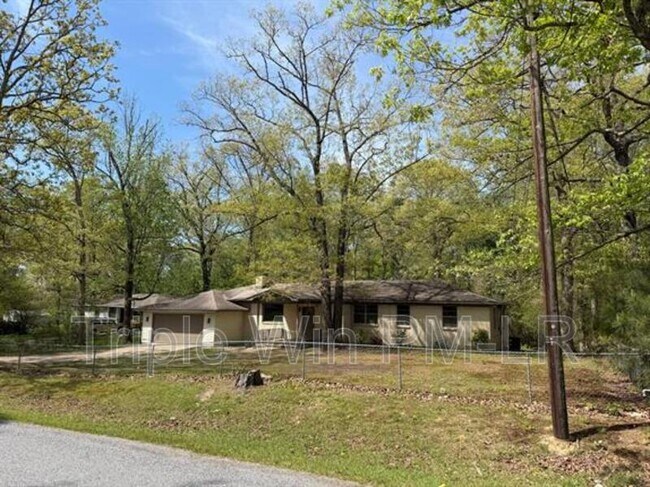 Building Photo - 17512 Bradshaw Rd