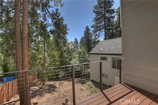 Building Photo - 441 Oriole Dr