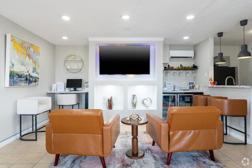 Leasing Office - Sedona Peak