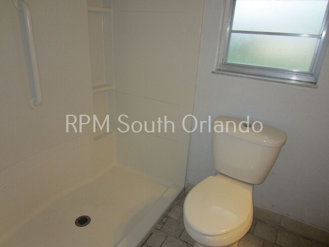 Building Photo - Great location! 2nd floor condo in Winter ...