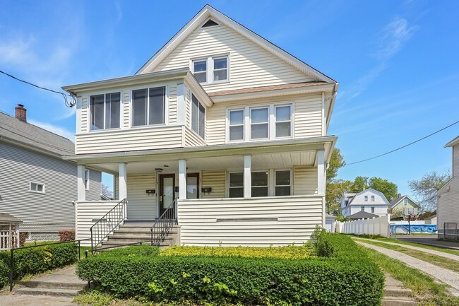Building Photo - 108 Barnum Ter