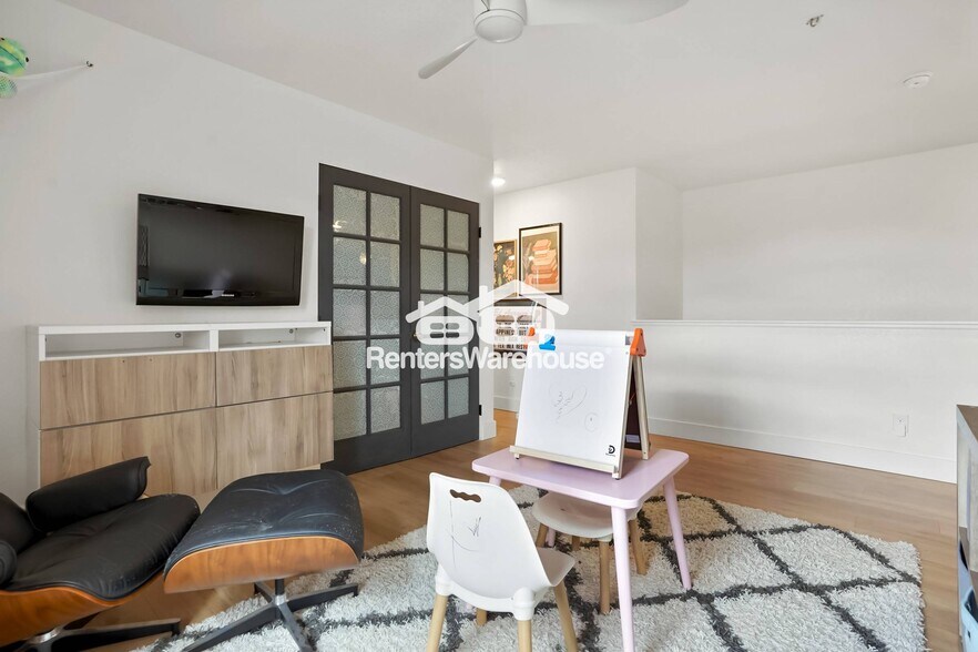 Building Photo - 6515 N Espana Ct