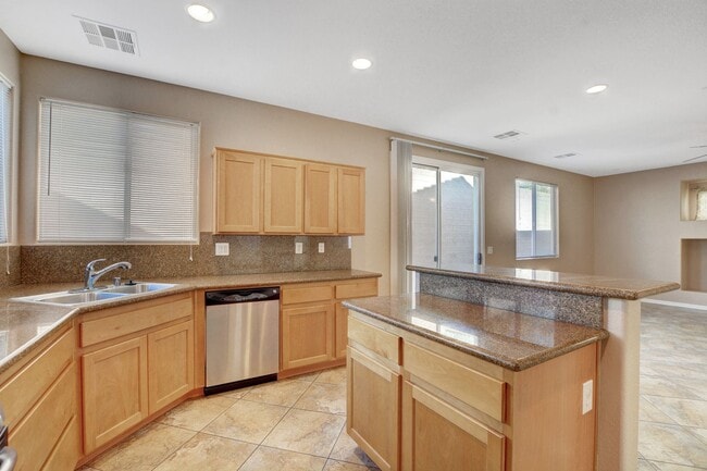 Building Photo - Beautiful Home in Amazing Rhodes Ranch - Guard Gated