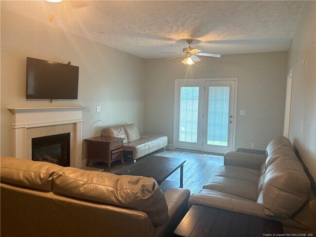 Building Photo - 6899 S Staff Rd