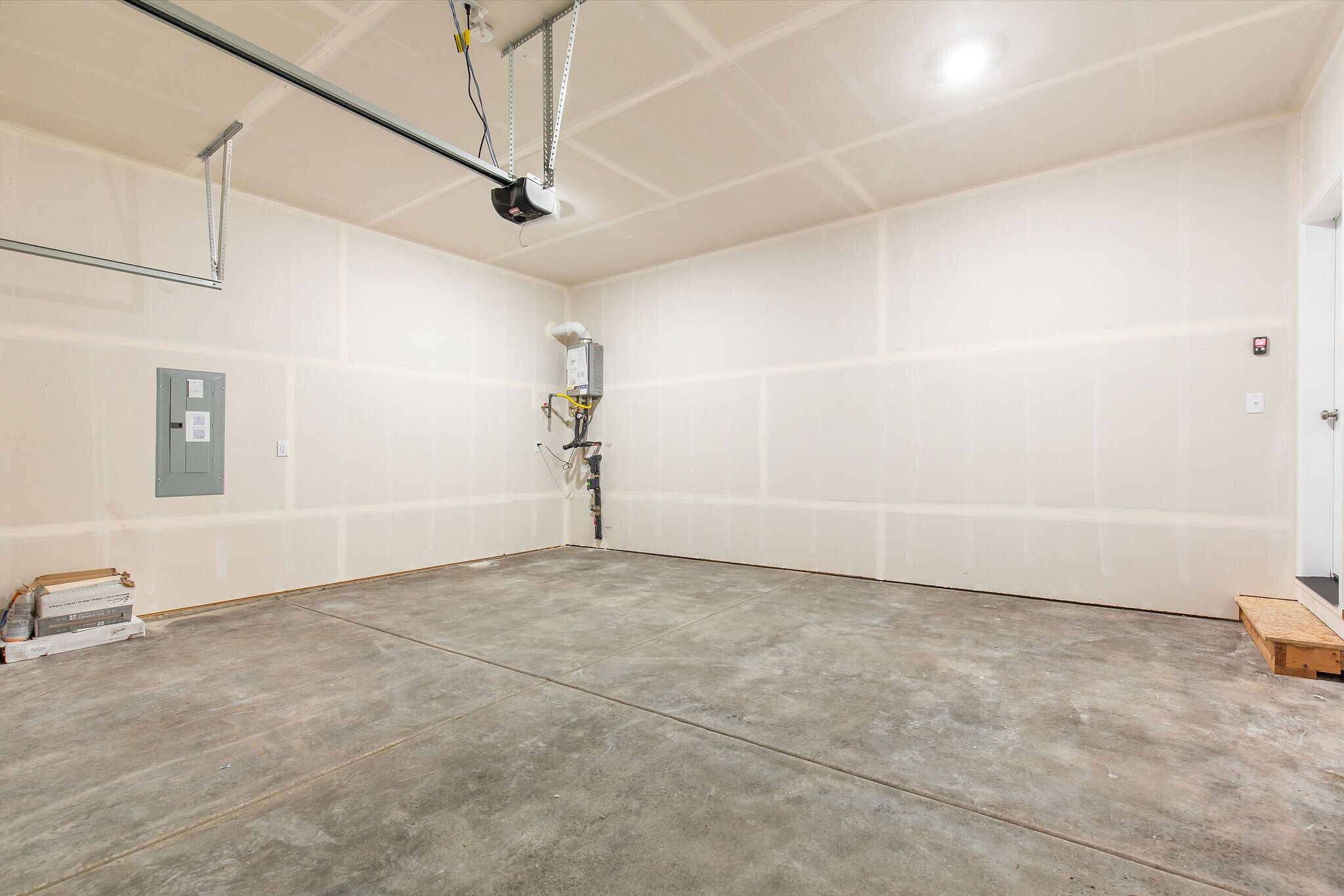 Building Photo - 3615 80th Ave NE