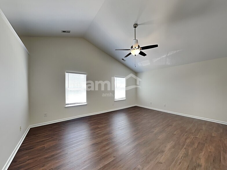 Building Photo - 5006 Lazy Day Ln