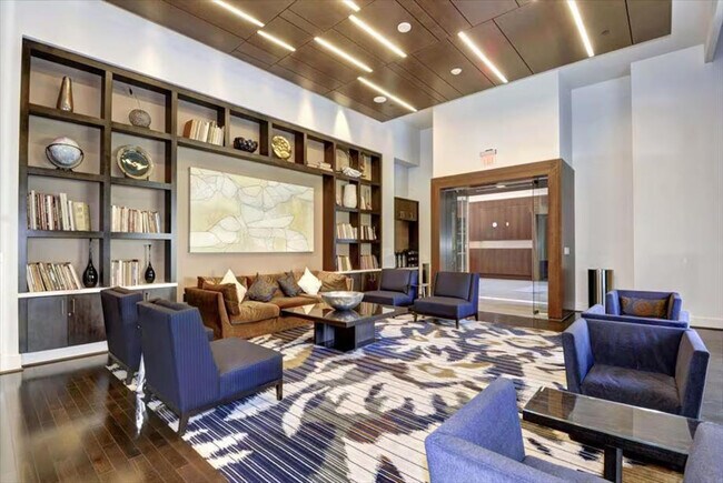 Building Photo - 1405 S Fern St