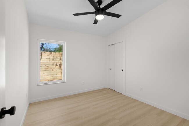 Building Photo - 29 Masters Dr