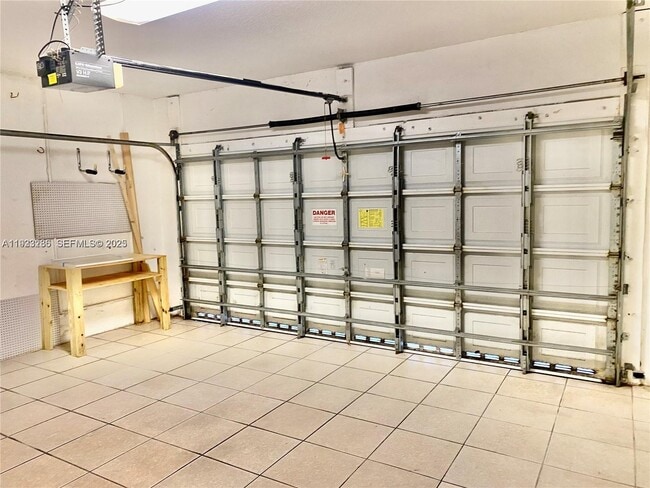 Building Photo - 10914 NW 67th Terrace