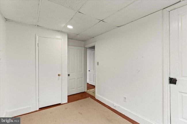 Building Photo - 6 N Main St