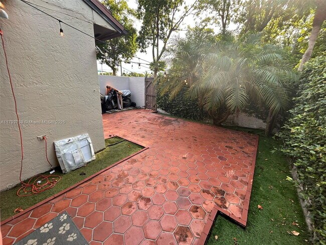 Building Photo - 13301 SW 88th Terrace