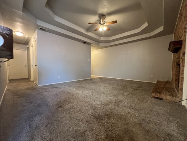 Building Photo - 4011 Ridgebrook Dr