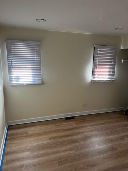 Building Photo - 20137 Woodale St