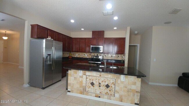 Building Photo - 12192 Chaseborough Way