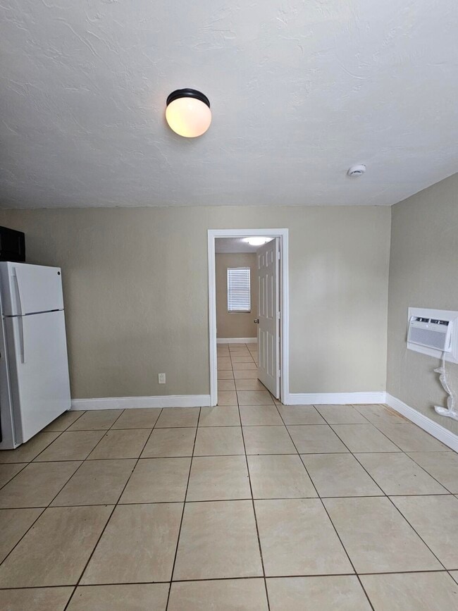 Building Photo - 752 Dr Martin Luther King Jr Blvd