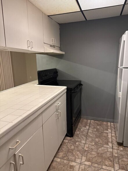 Building Photo - 1015 W Sumner St