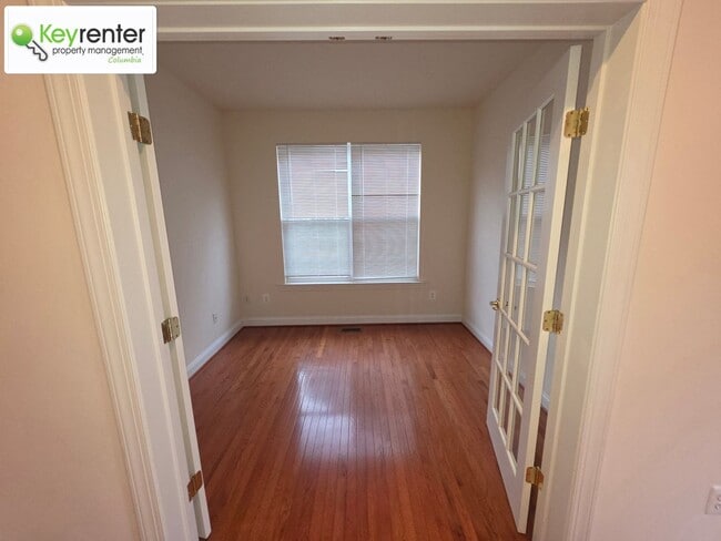 Building Photo - Beautiful 4-Bedroom Home in New Market – Hardwood Floors, Modern Kitchen, 2-Car Garage & Yard Car...