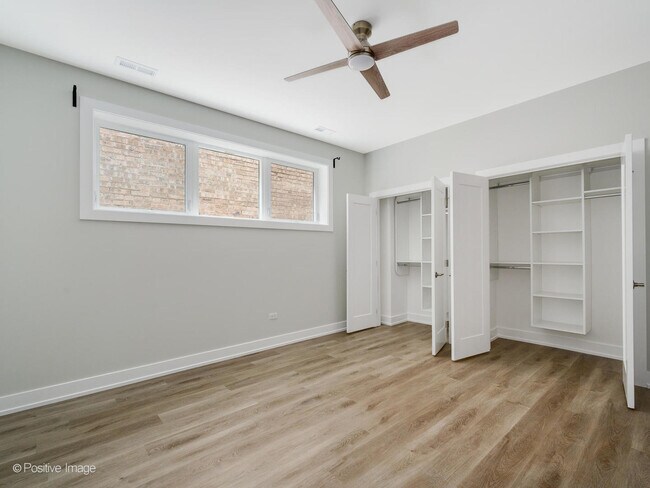 Building Photo - 3948 S Indiana Ave