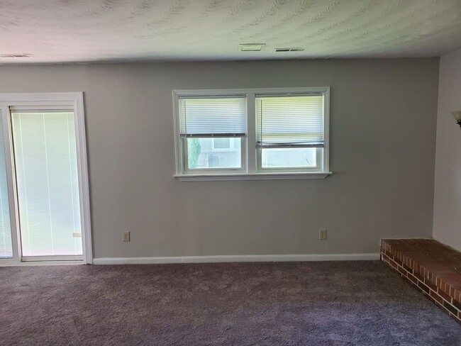 Building Photo - Haynes Tract