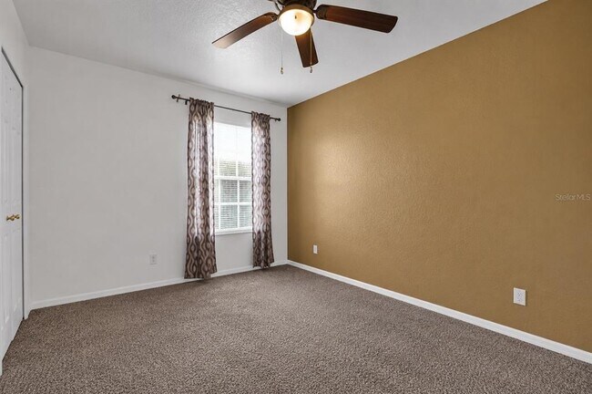 Building Photo - 204 Gleneagles Dr