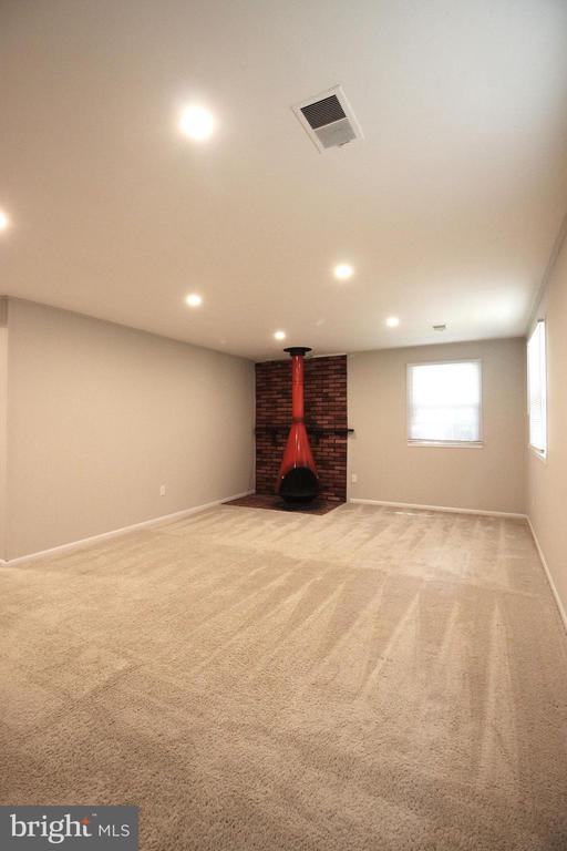 Building Photo - 6211 Duntley Ct