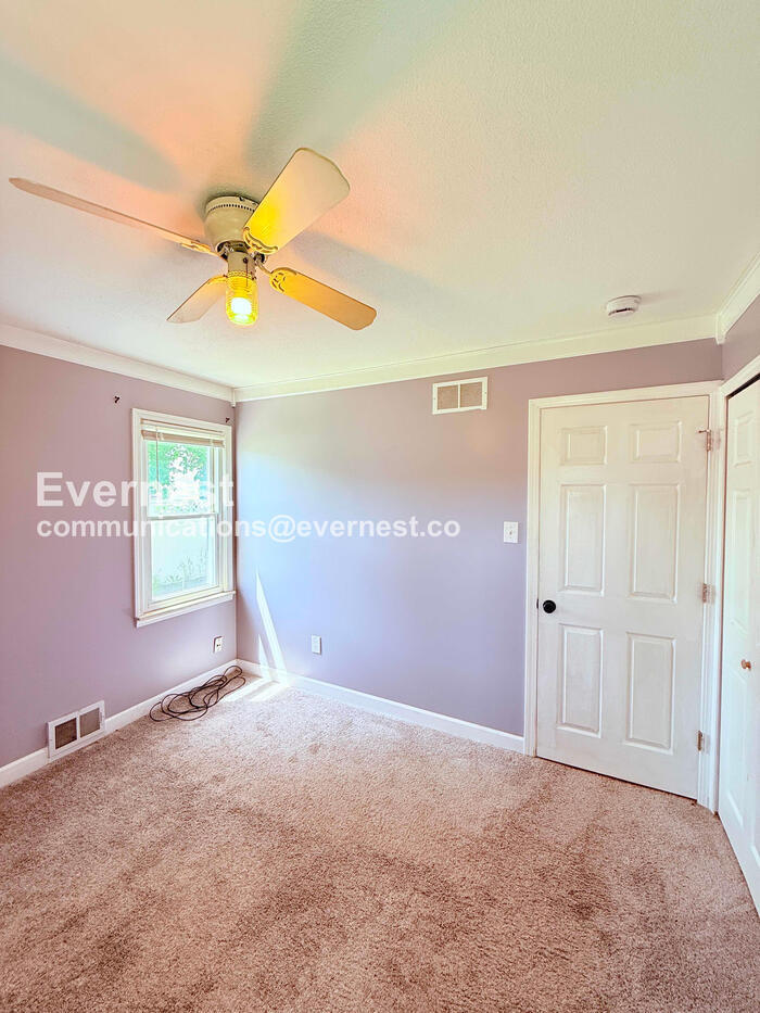Building Photo - 25107 Rosenbusch Blvd