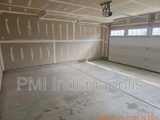 Building Photo - 1854 Cascades Dr