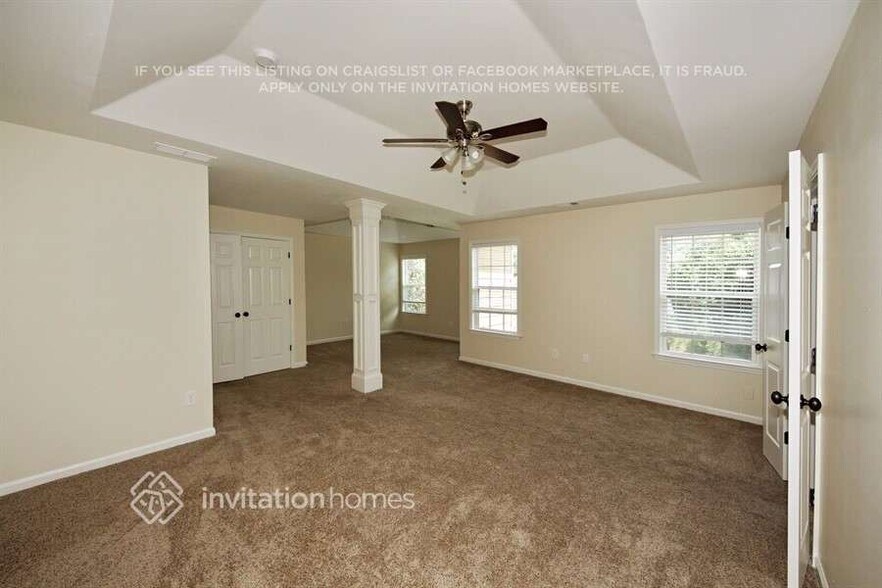 Building Photo - 380 Running Fawn Dr