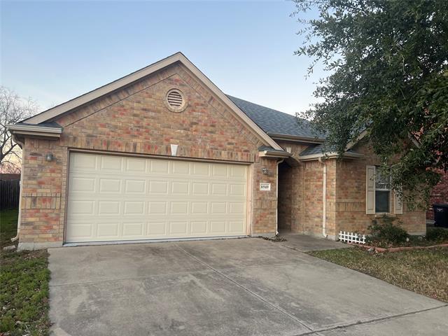 Building Photo - 6949 Sylvan Meadows Dr