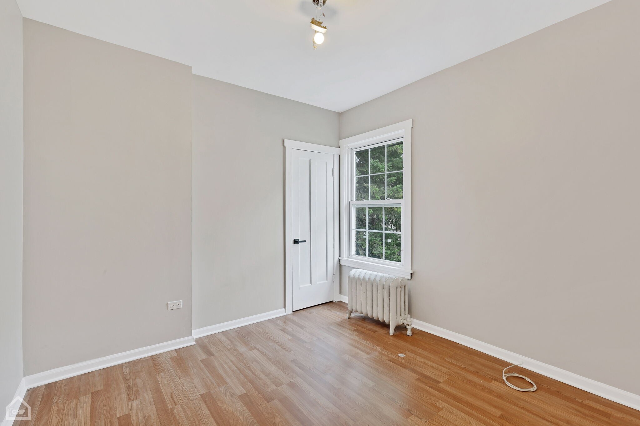 Building Photo - 3638 W Cornelia Ave