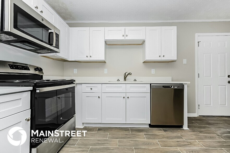 Building Photo - 295 Stoneridge Way