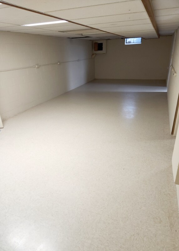 Building Photo - 5354 Woodfield Ave